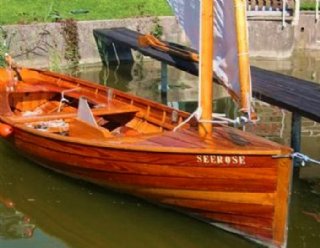 Sportboot zu verkaufen