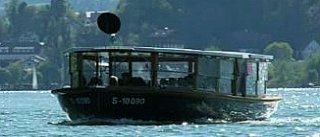 Boot mit Elektroantrieb